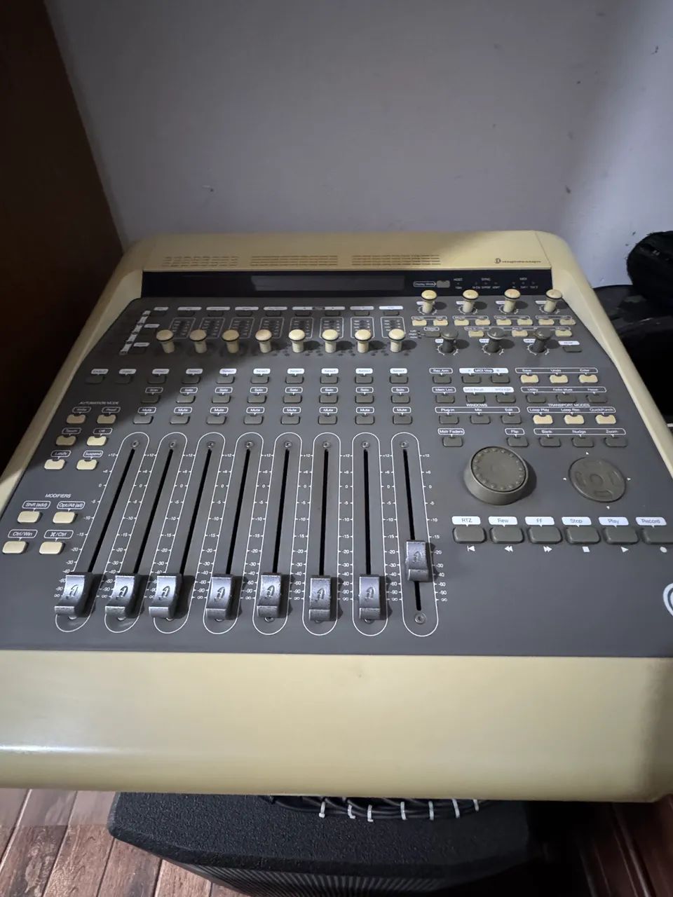 DIGI 003 MIXER