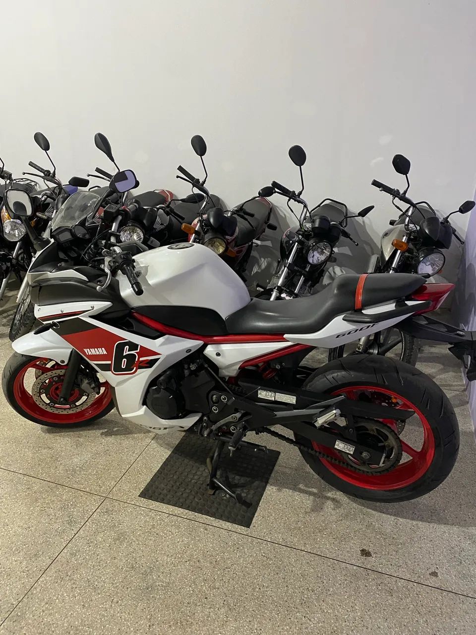 Xj6 600f - Foto 3