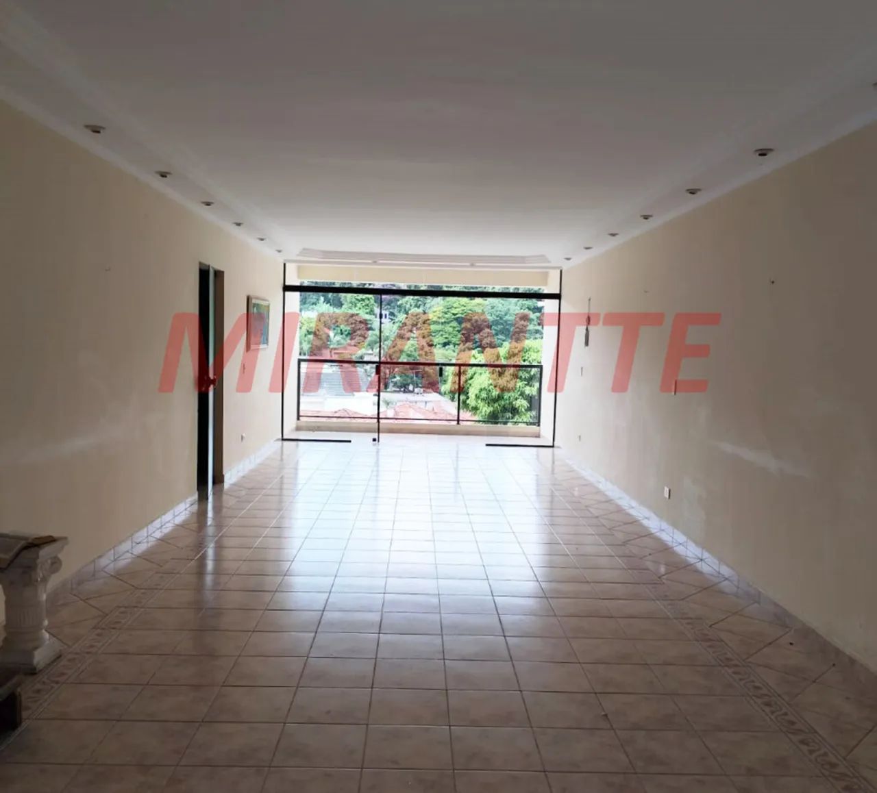 Sobrado de 400m² com 3 quartos em Horto Florestal - Foto 2
