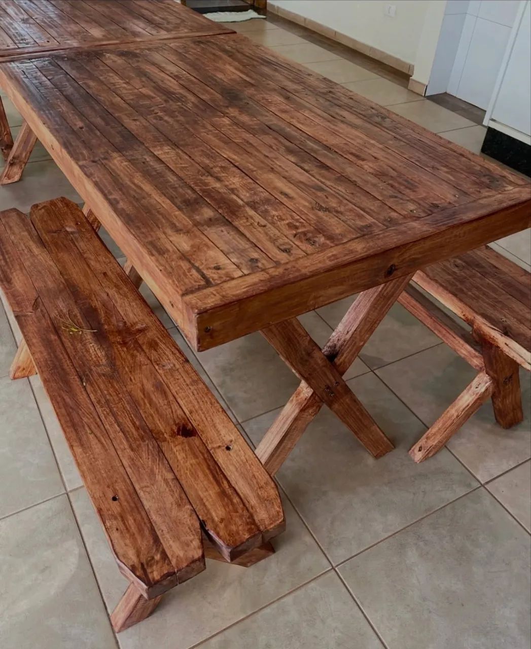 conjunto de mesa e dois bancos rustico - Foto 3