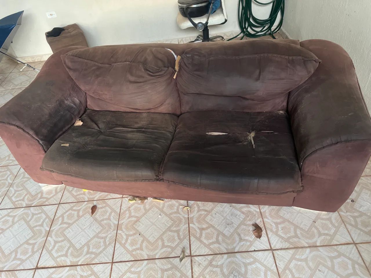 Vendo sofá de 2 lugares  - Foto 2