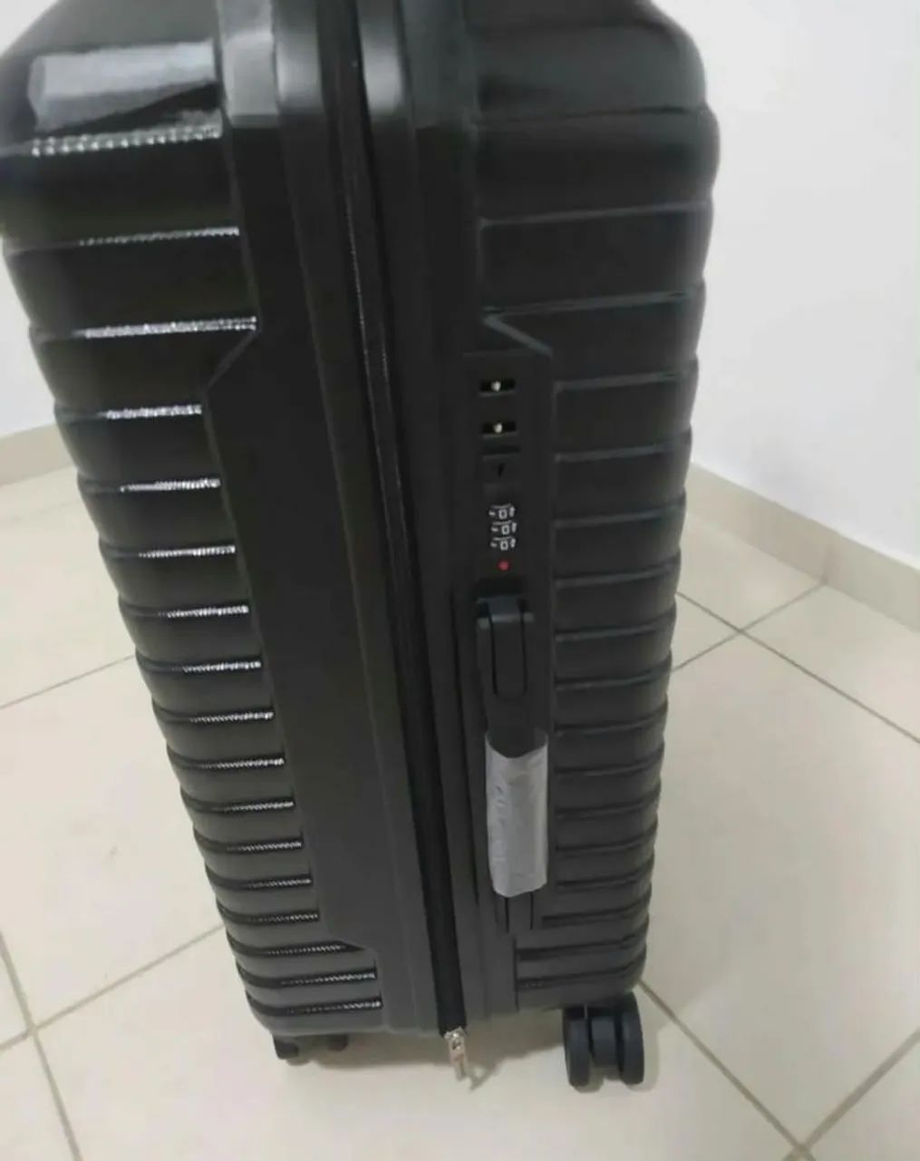 Mala 23kgs com expansível NOVA NUNCA USADA - Foto 4