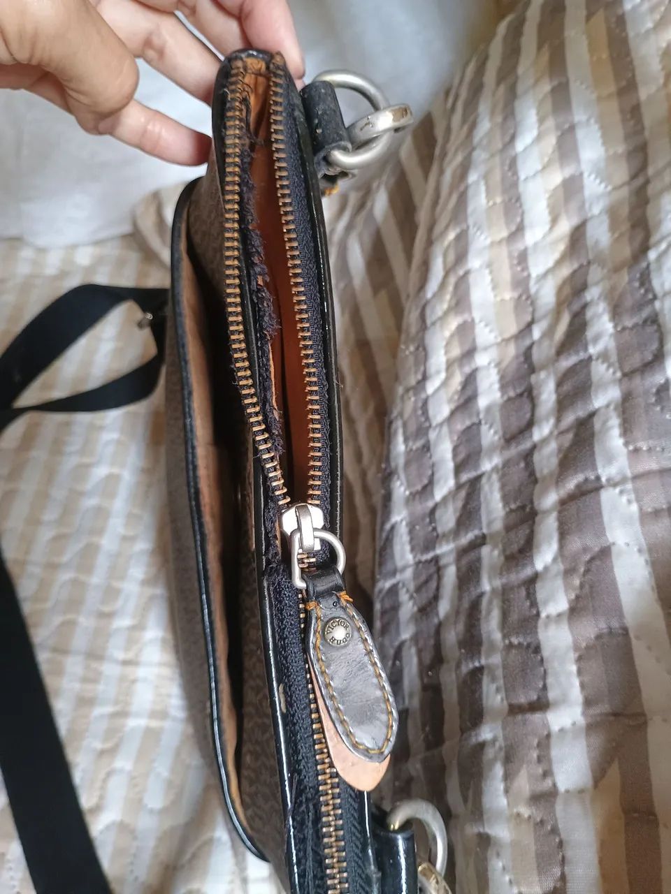 Bolsa Victor Hugo original - Foto 3