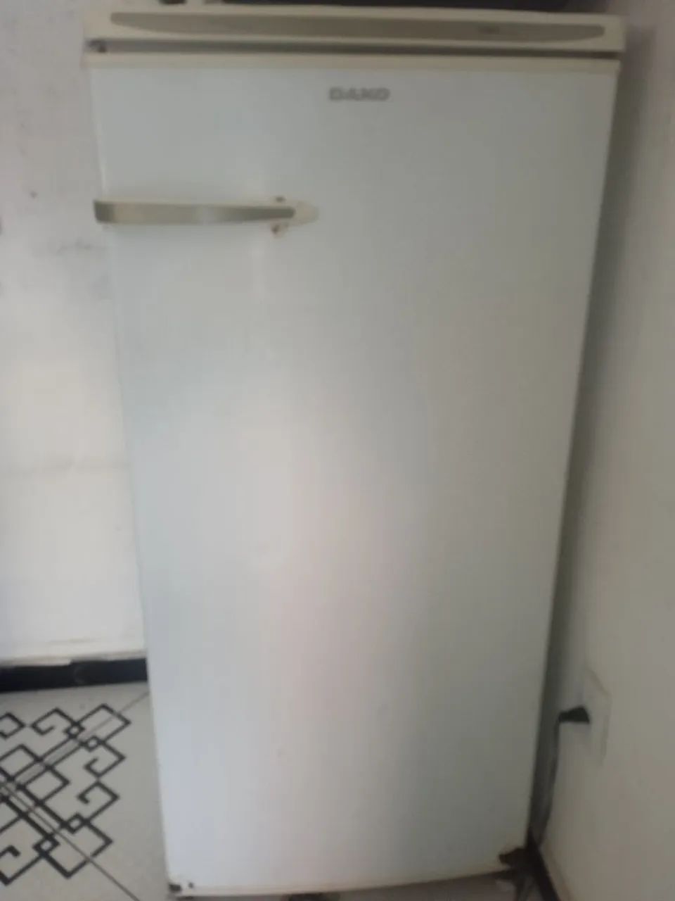 Vendo geladeira Dako 