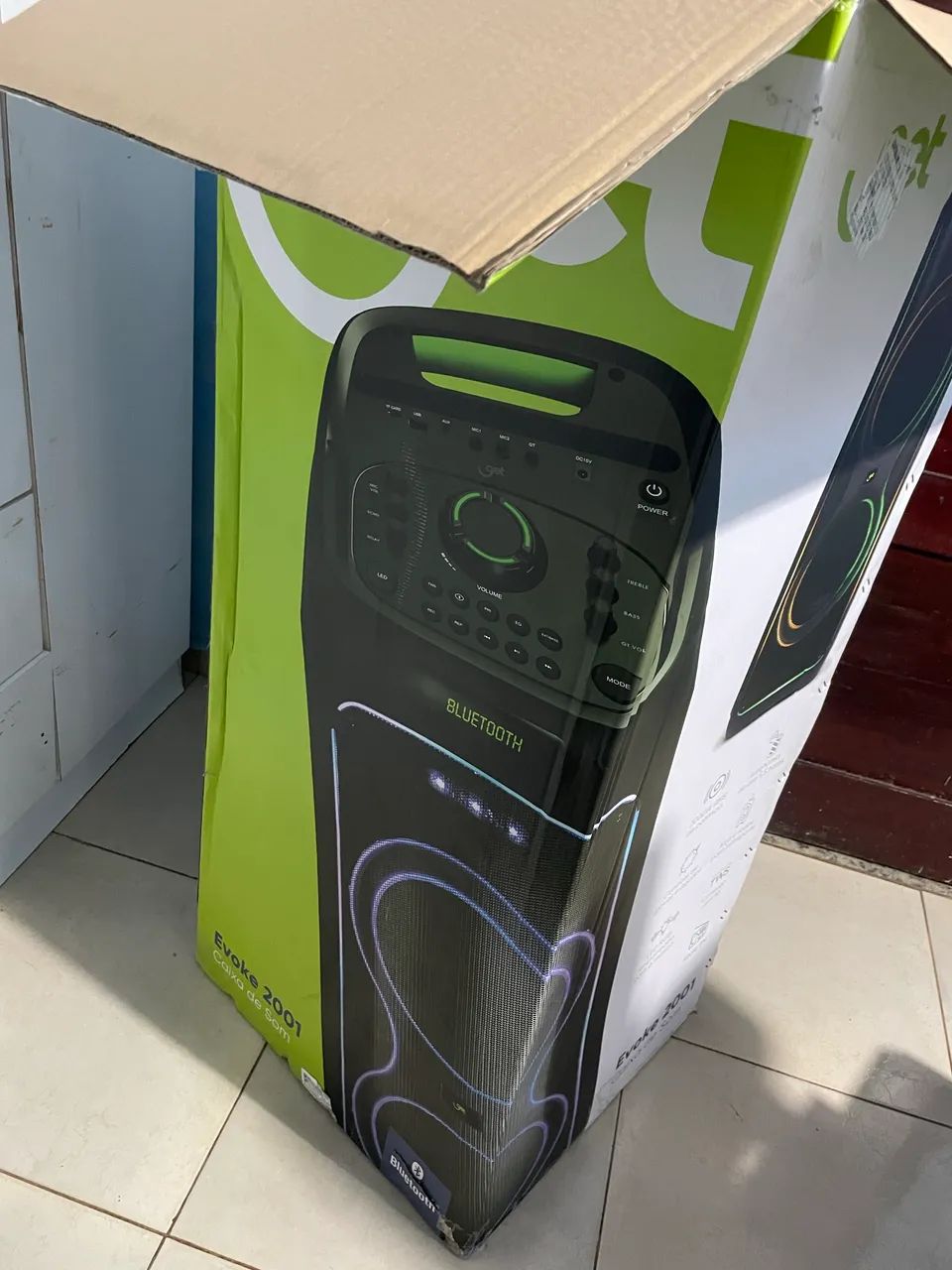 CAIXA DE SOM 2000W RTS NOVA NA CAIXA