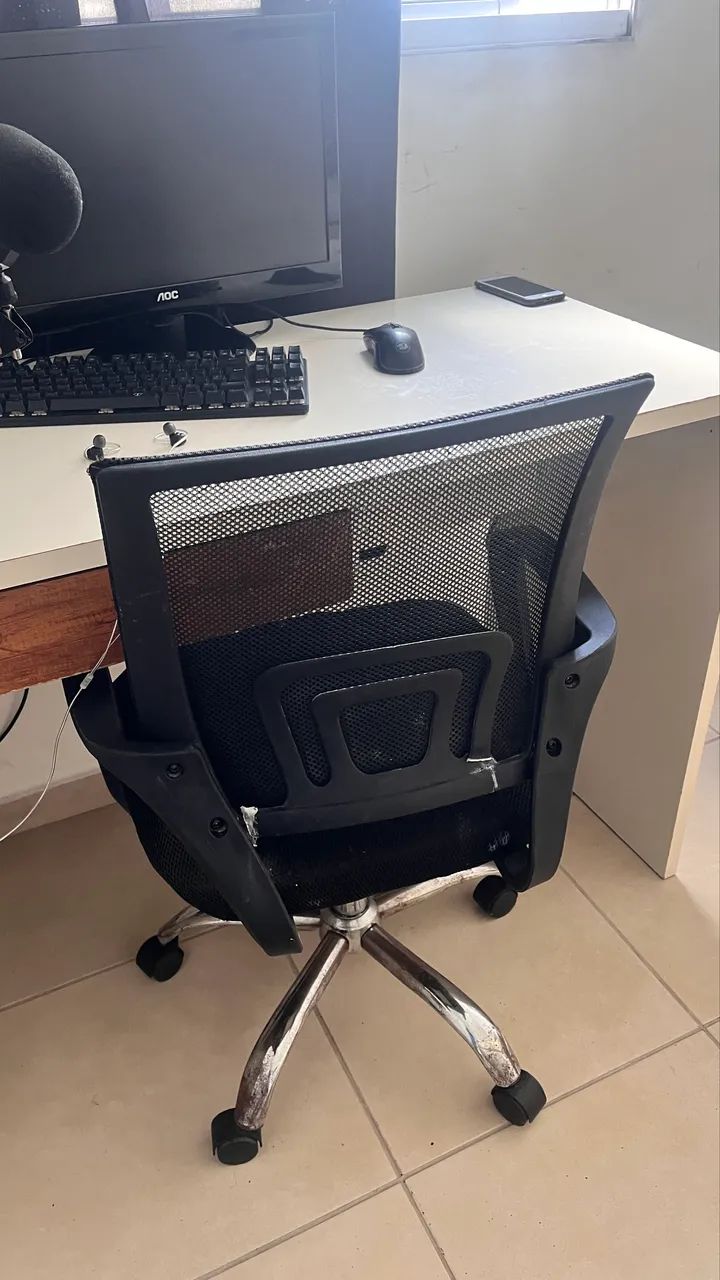 MESA DE ESCRITÓRIO E CADEIRA ESCRITÓRIO  - Foto 4