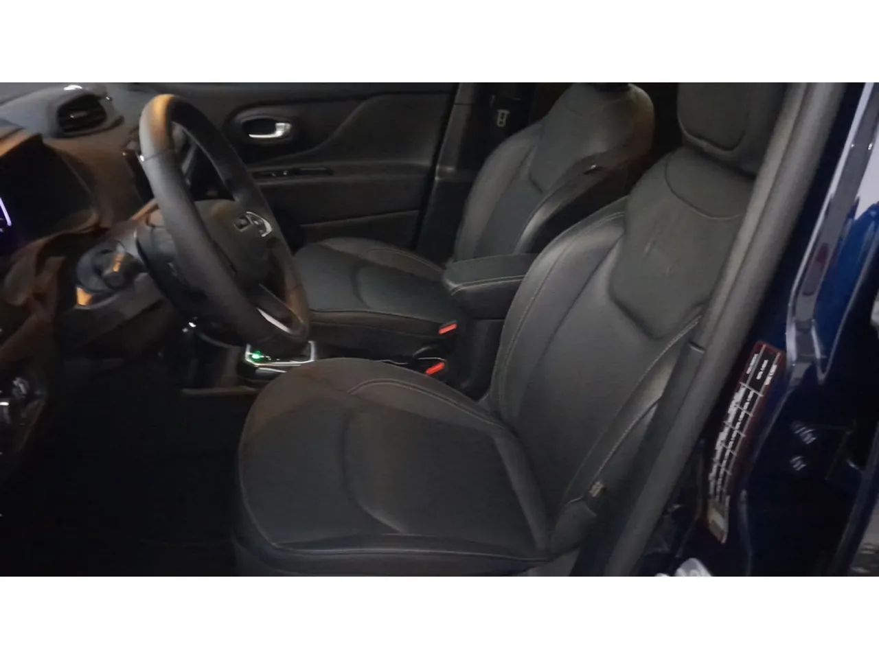Jeep Renegade Long. T270 1.3 TB 4x2 Flex Aut., foto 11 de 13