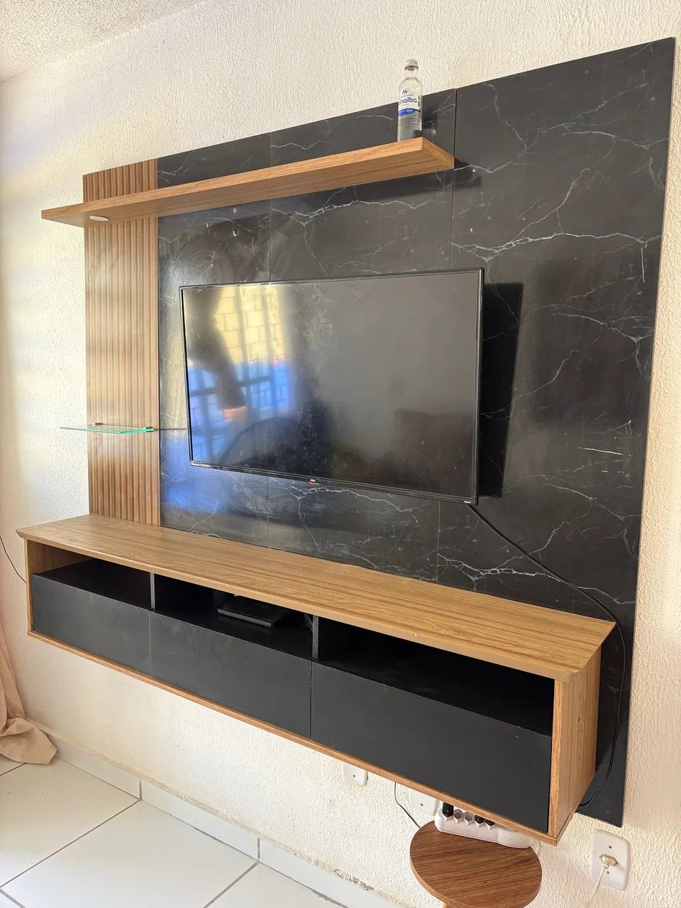 Painel preto amadeirado  - Foto 3