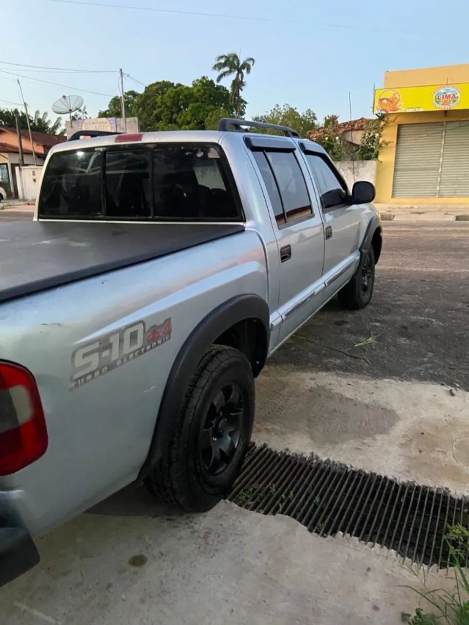 Chevrolet S10 Pick-up STD 2.8 4X4 CD TB Int.dies. 2001