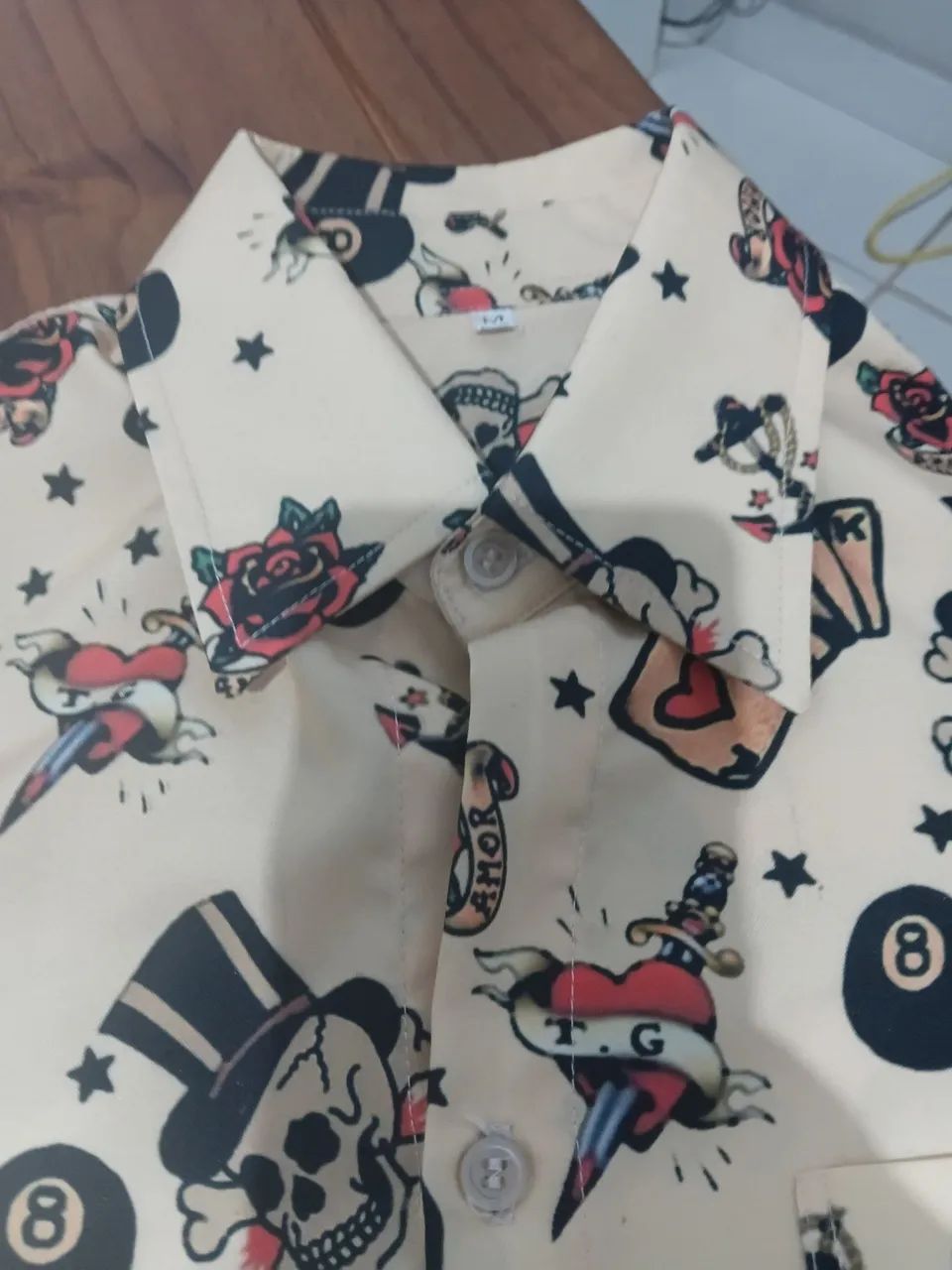 Camisa de botão estampa olá scool - Foto 3