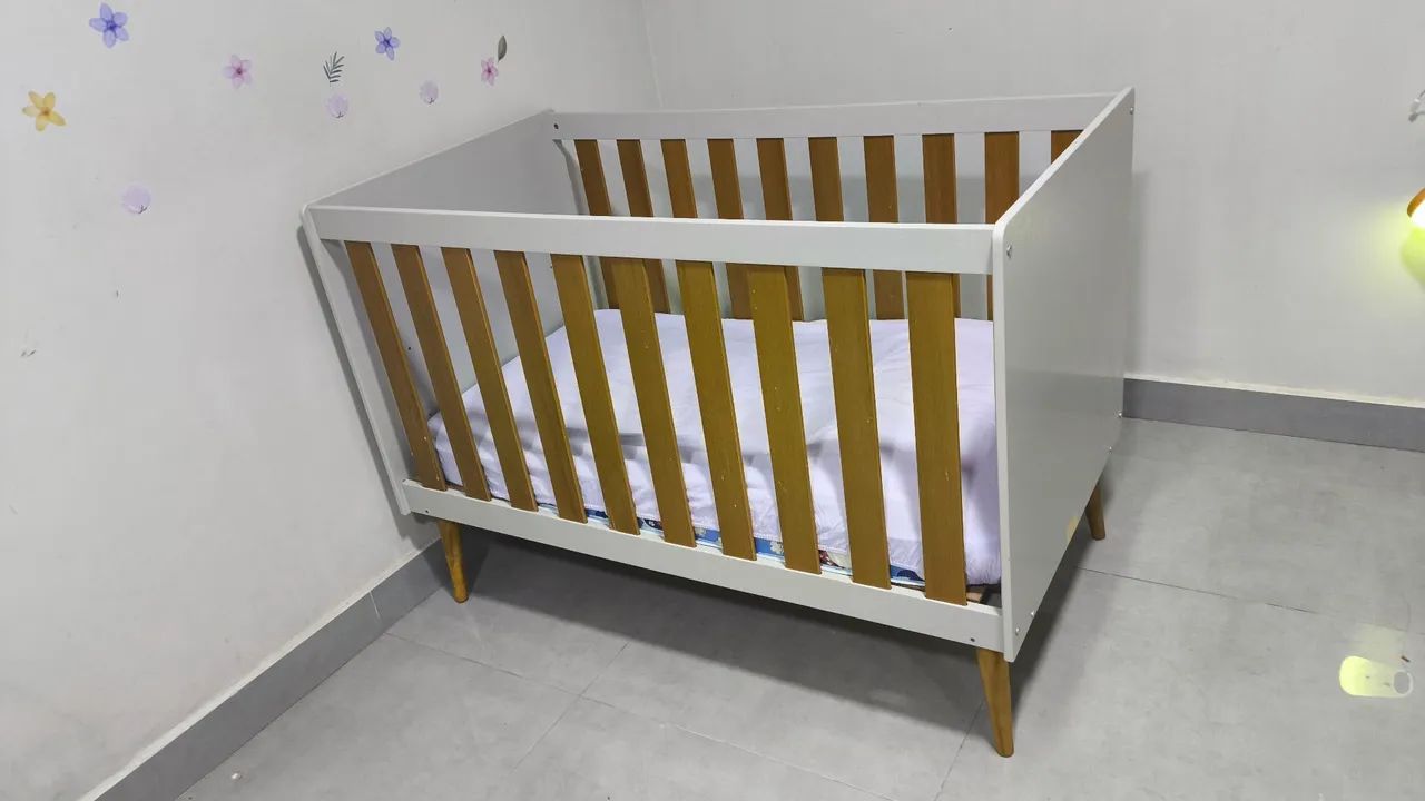 Berço vira cama 