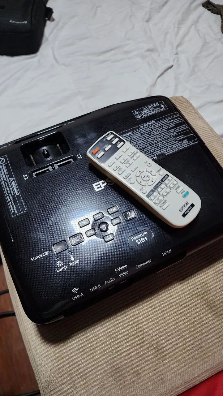 Projetor Epson S18+
