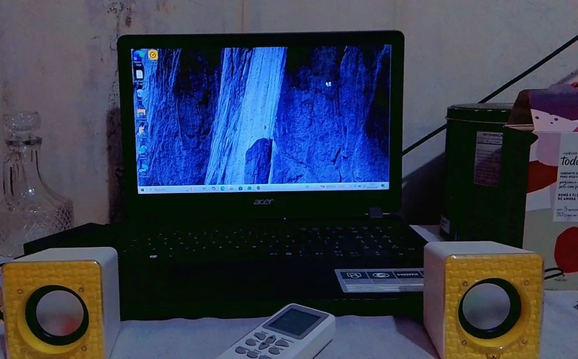 Vendo ou troco Notebook em uma Tv Smart, 