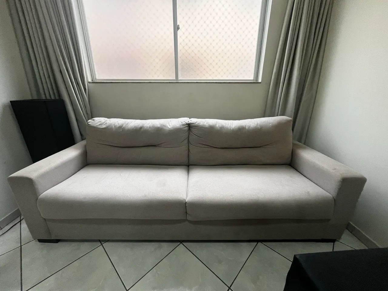 Sofá HERVAL 2,40x0,90