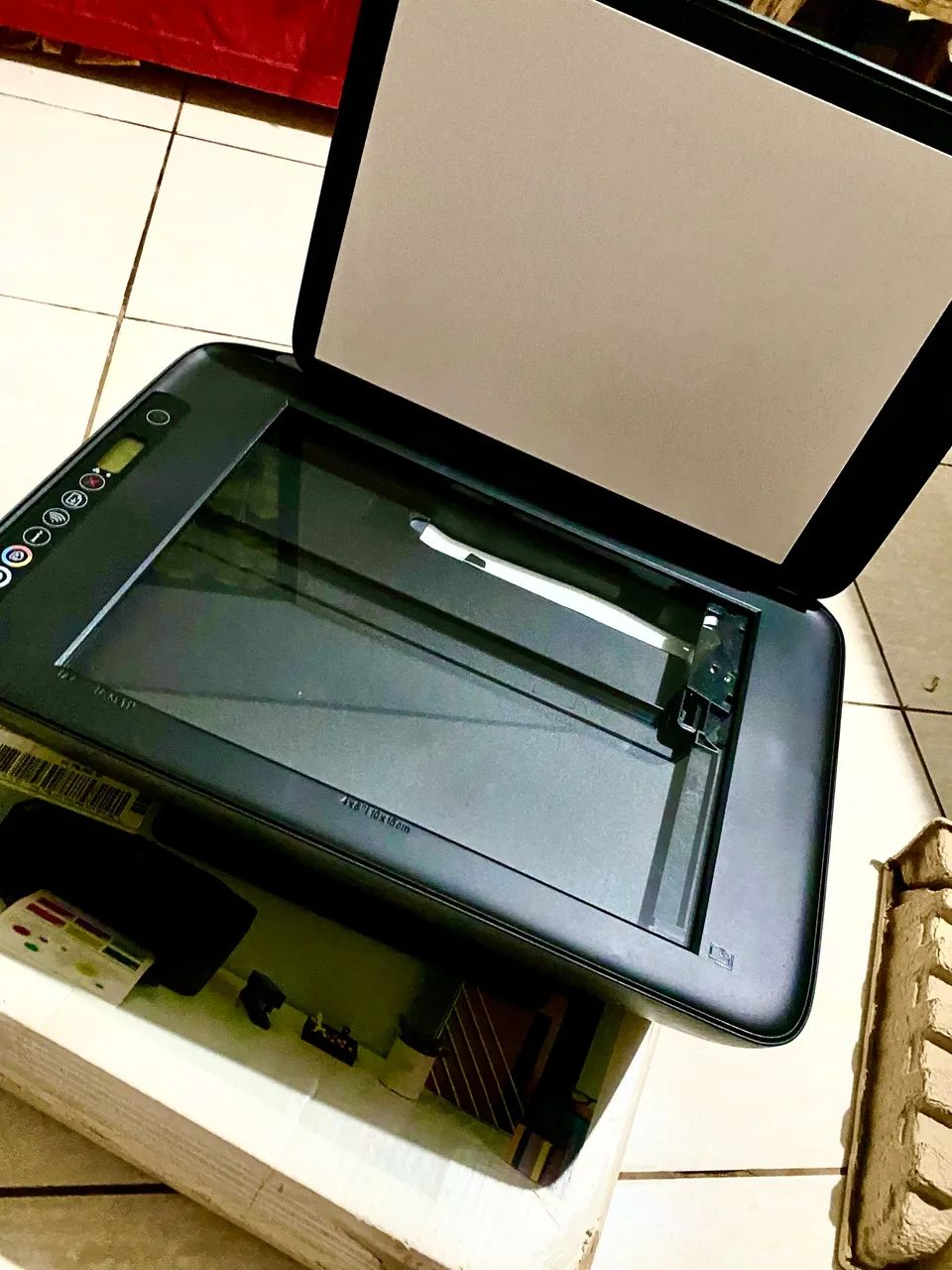 Impressora multifuncional HP Deskjet Ink Advantage 2774