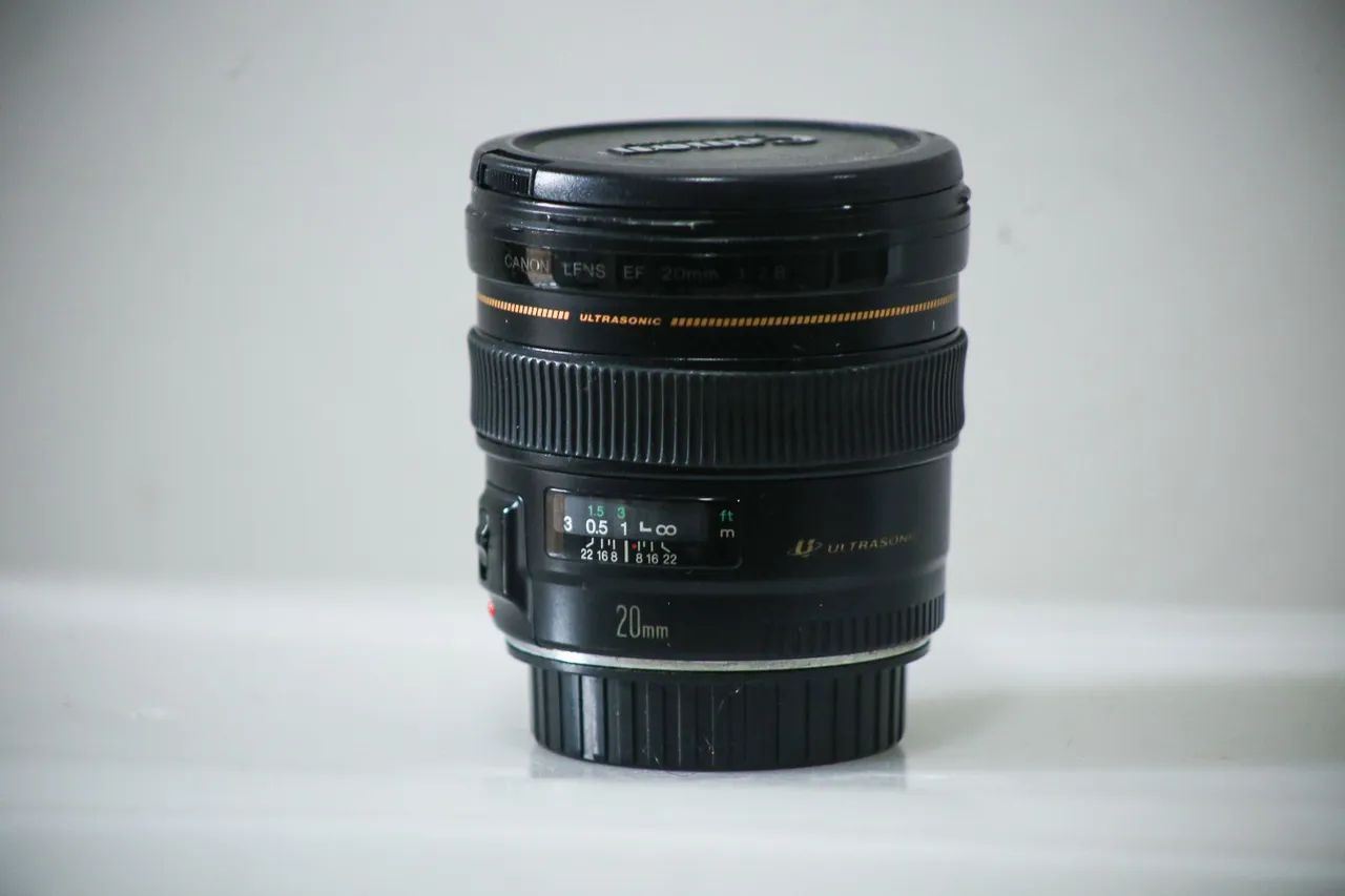 Canon EF 20mm f/2.8 レンズ　フルサイズ Canon - EF 20mm f/2.8 USM