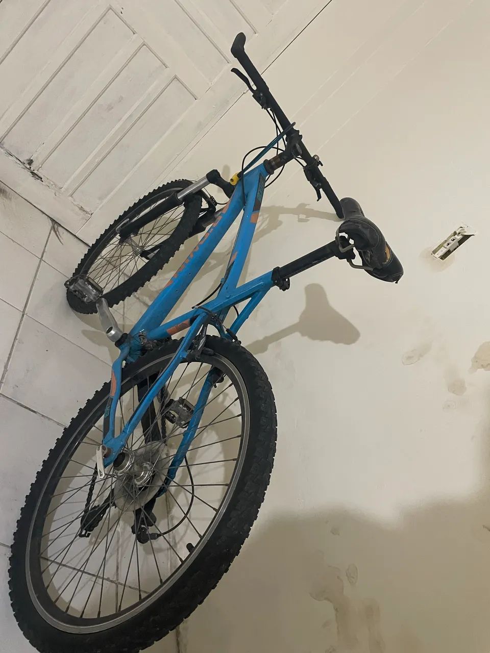 Vendo bicicleta pra sair hj - Foto 4