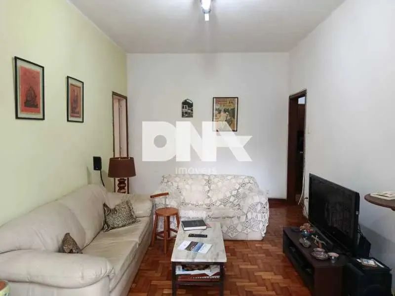 Apartamento : / Residencial / Laranjeiras