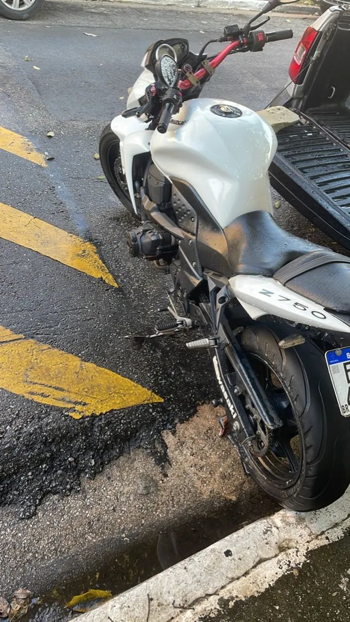 Z 750  - Foto 4
