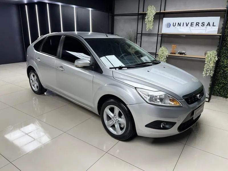 Ford Focus Focus 1.6 S/SE/SE Plus Flex 8V/16V  5p 2011