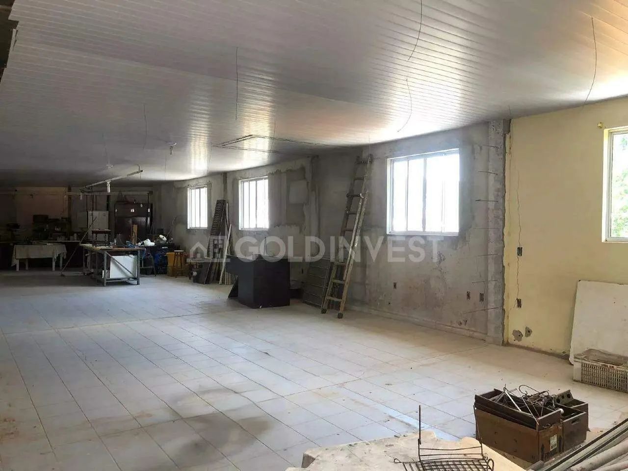 Sala comercial com 450m² no bairro Guarani!!! - Foto 4