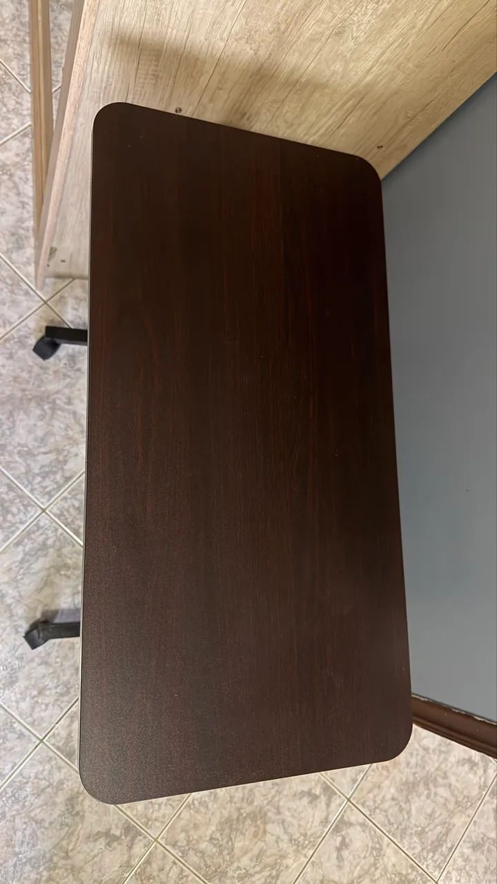 Mesa de apoio regulável com rodinhas  - Foto 2