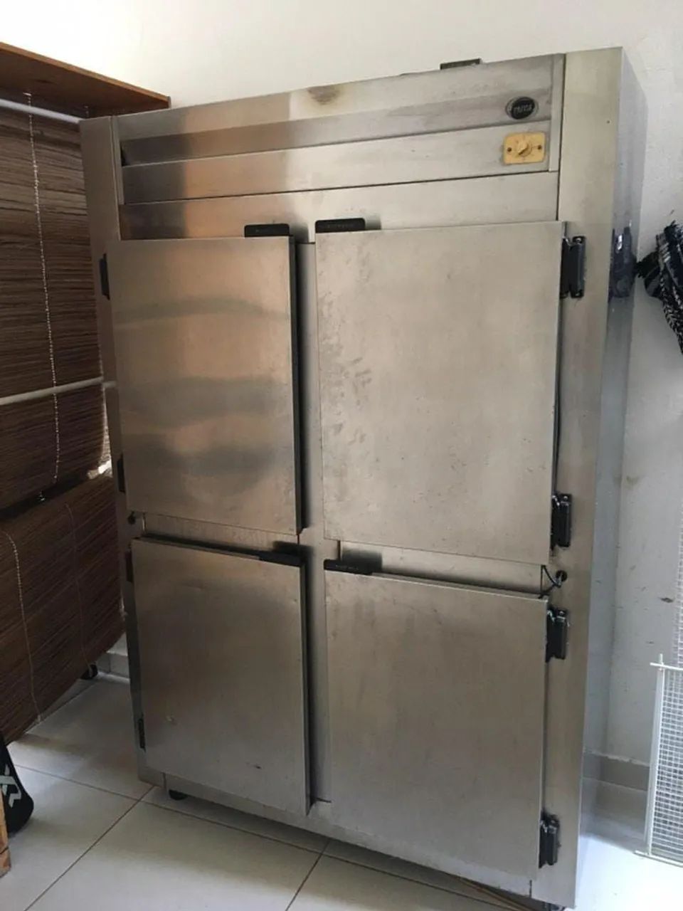 Freezer vertical de 4 portas  - Foto 4