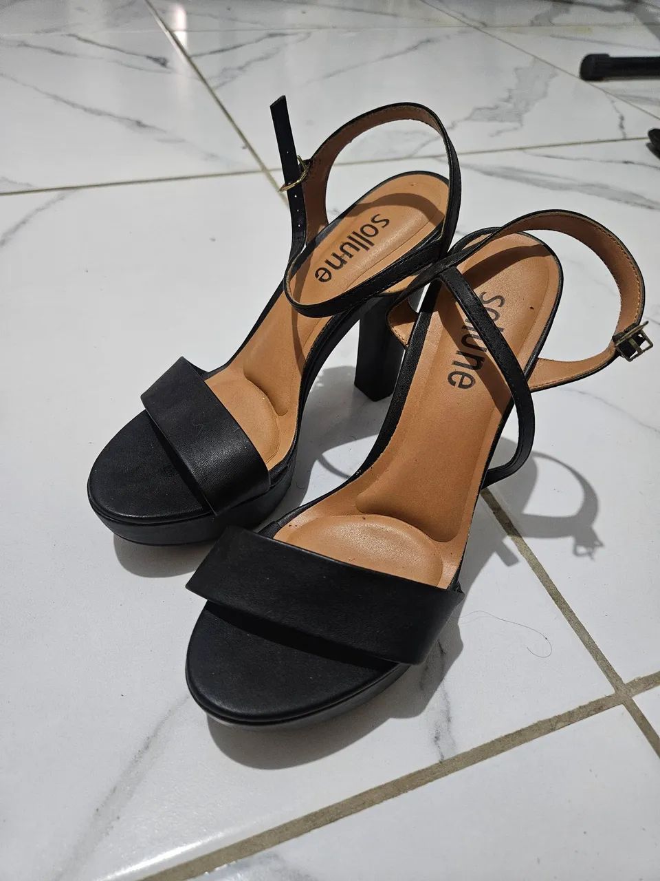 Salto feminino 