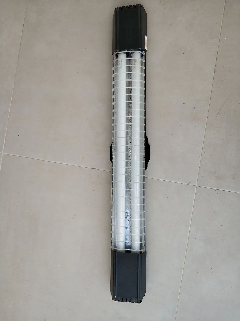 Kit com 3 luminárias dupla com lâmpada fluorescente 85cm - Foto 4