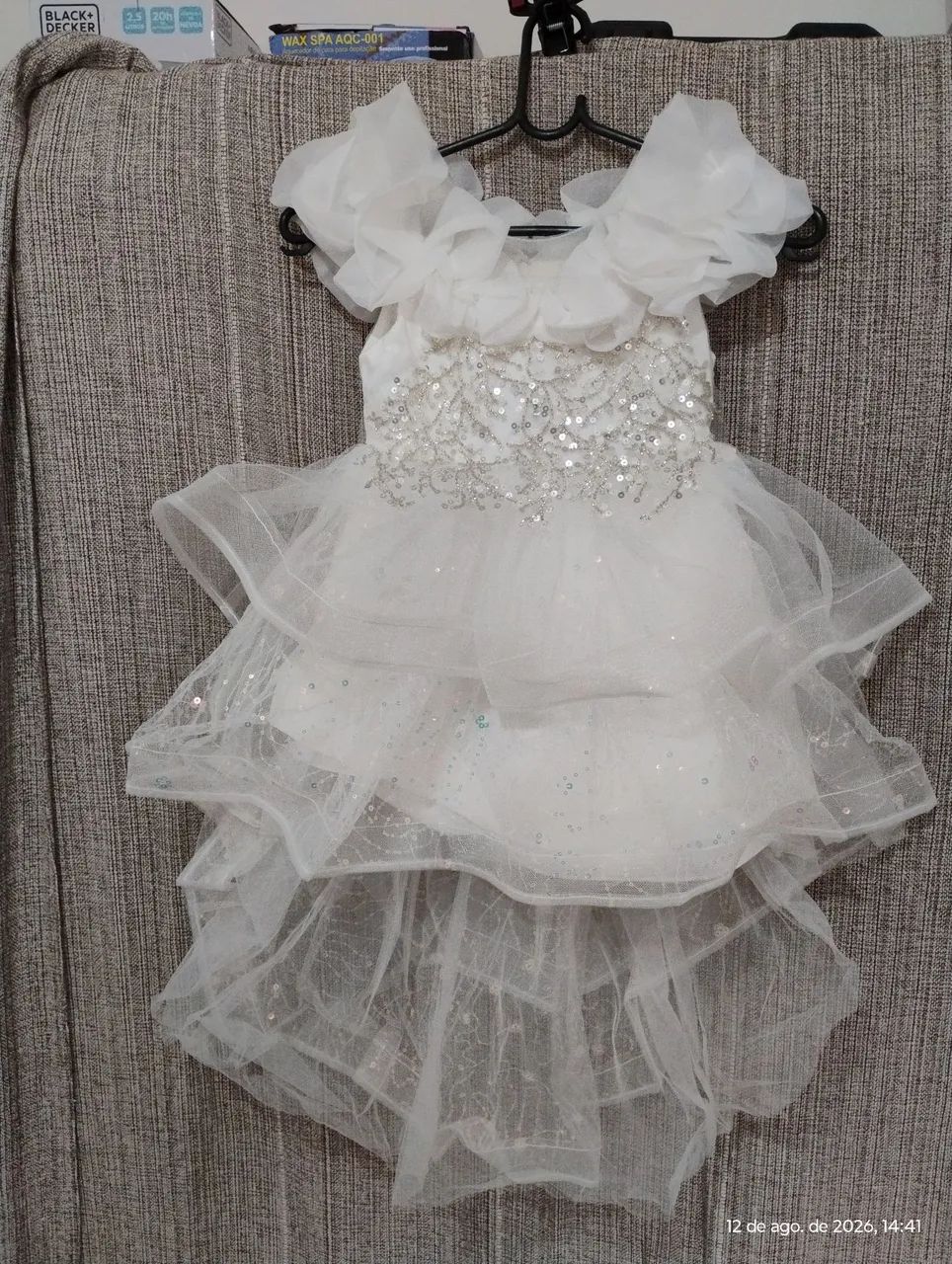 Vestido de festa branco infantil (daminha).casamento