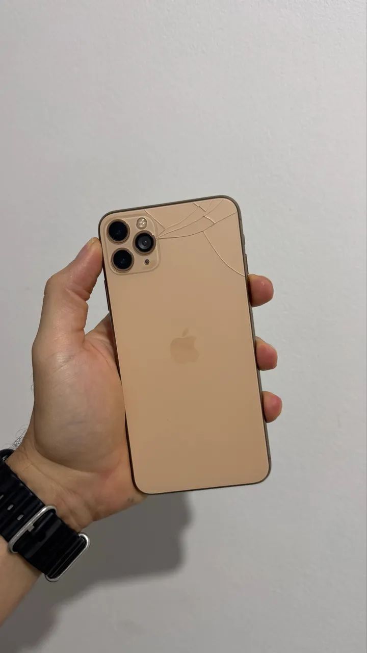 iPhone 11 Pro Max 256gb até 12x Sem juros  - Foto 2