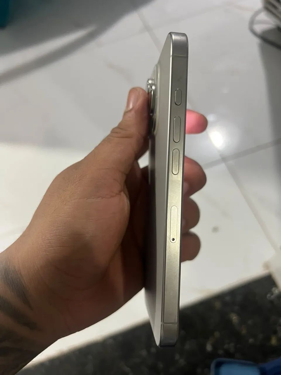 VENDO IPHONE 16 PRO - Foto 4