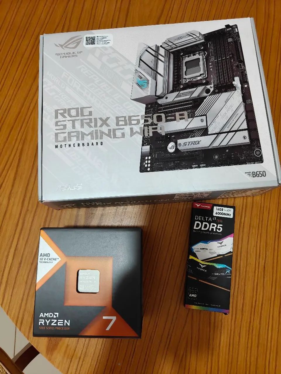 Kit Ryzen 7800x3d 16gb b650 rog Strix ddr5 am5 - Peças de Hardware