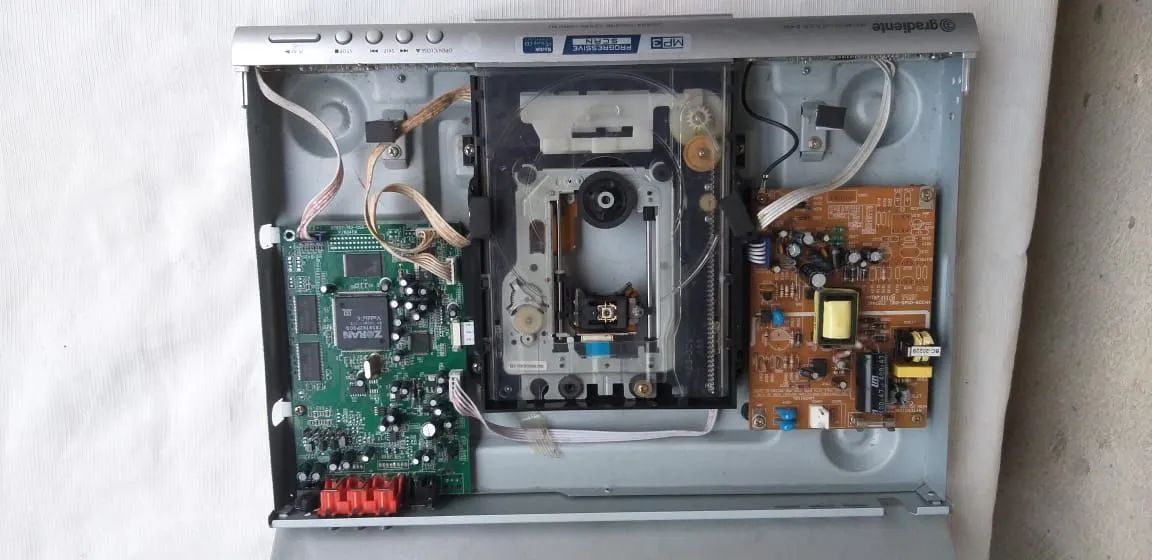 Peças DVD player gradiente  - Foto 3