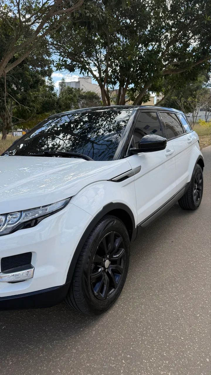 Land Rover Range Rover Evoque Pure 2.0 Aut. 5P 2015