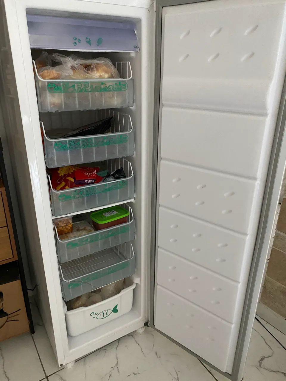 Freezer Vertical 142L - Cônsul 