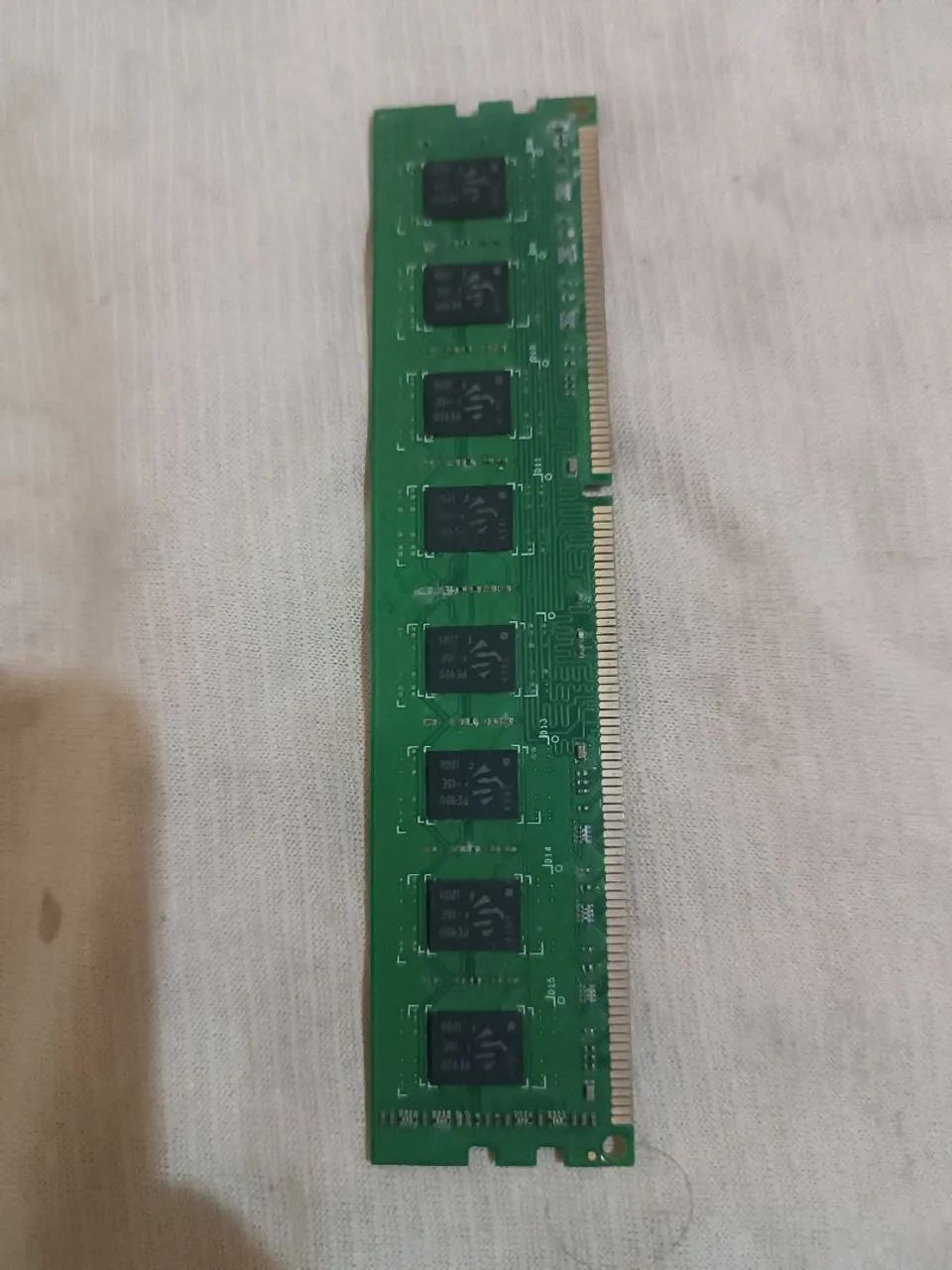 Memória RAM DDR3 DIMM (3 dessa)