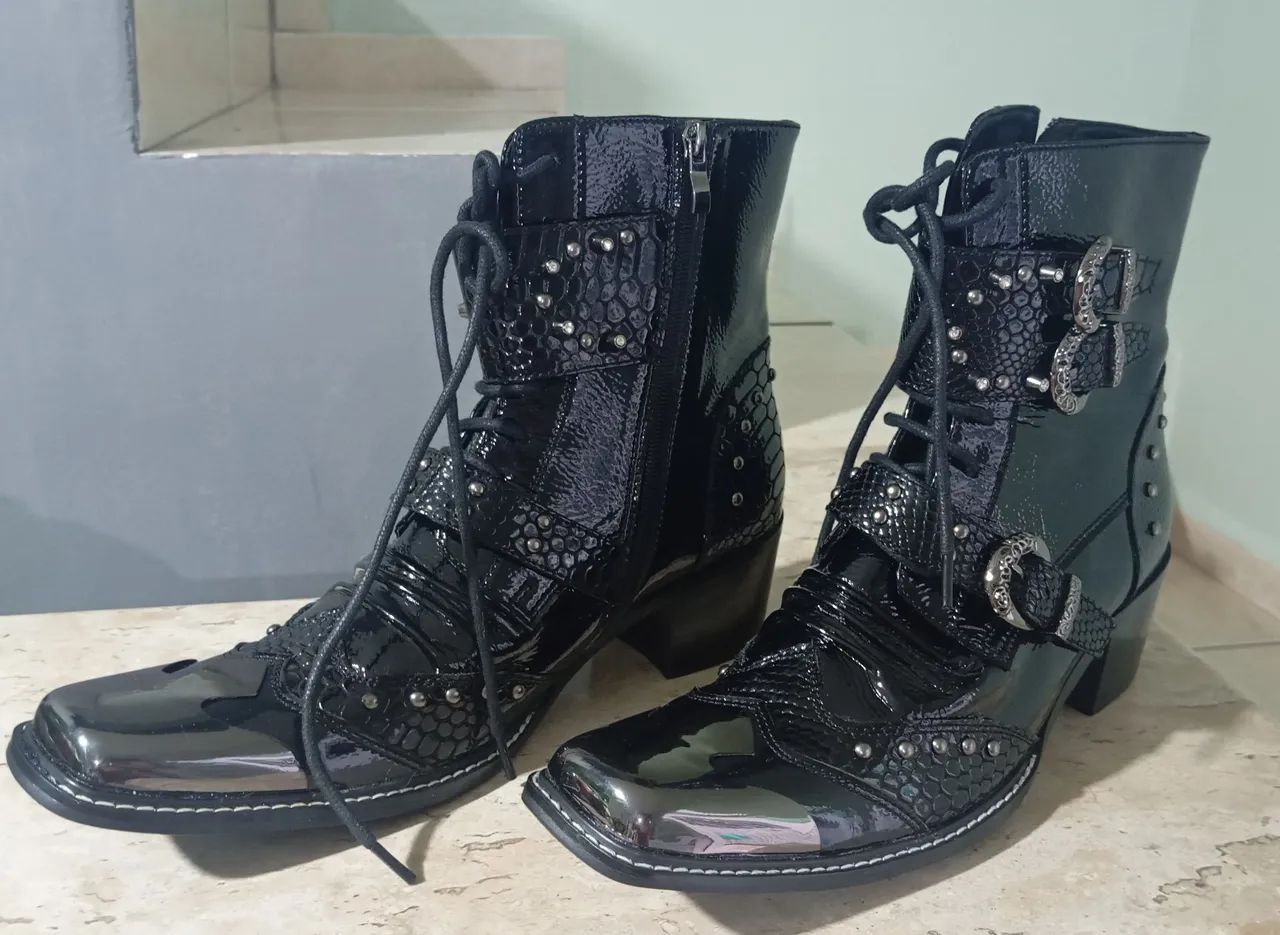 Bota masculina estilo rock/pank