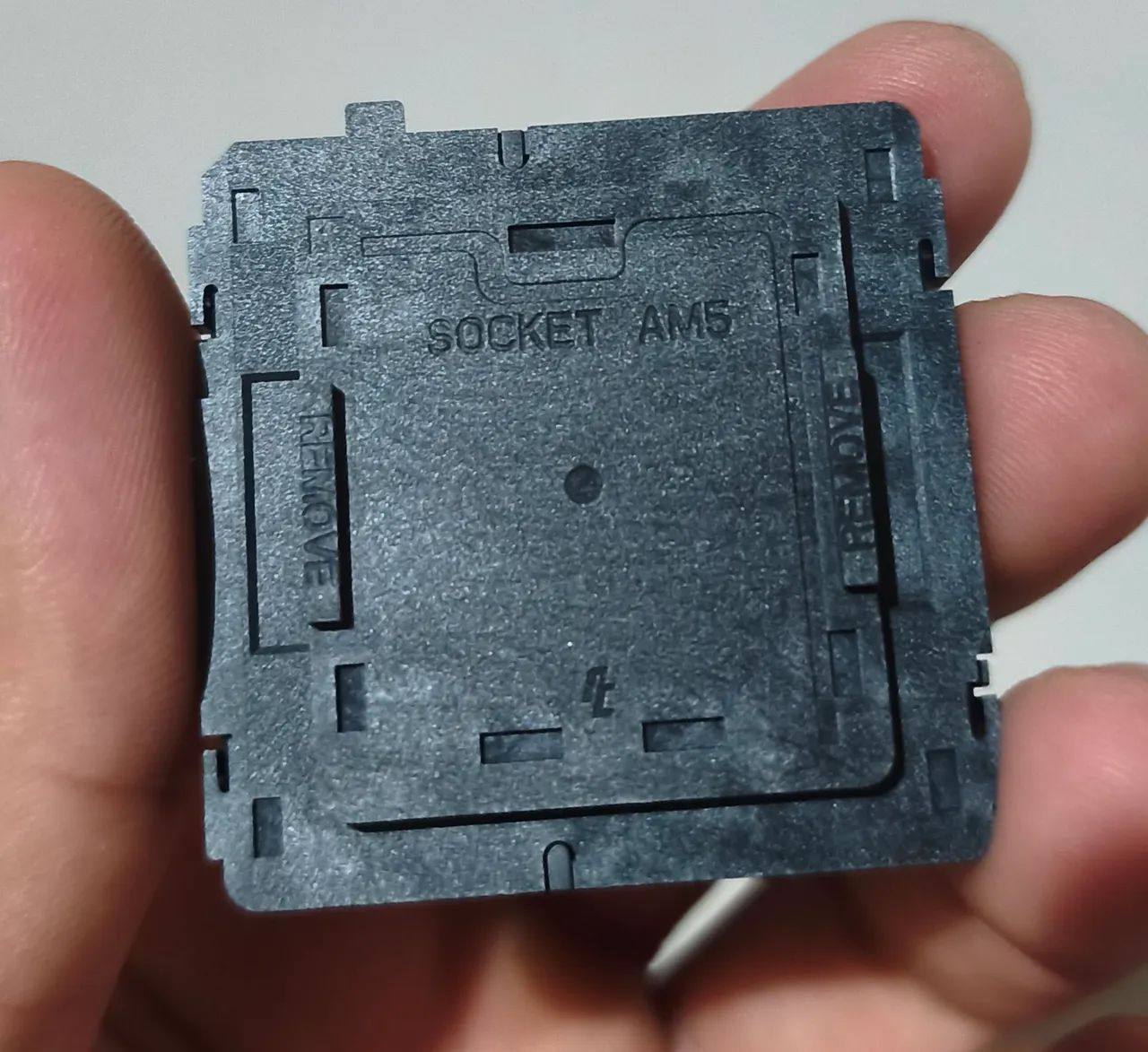 Socket AM5 para reparo em placas mães! 