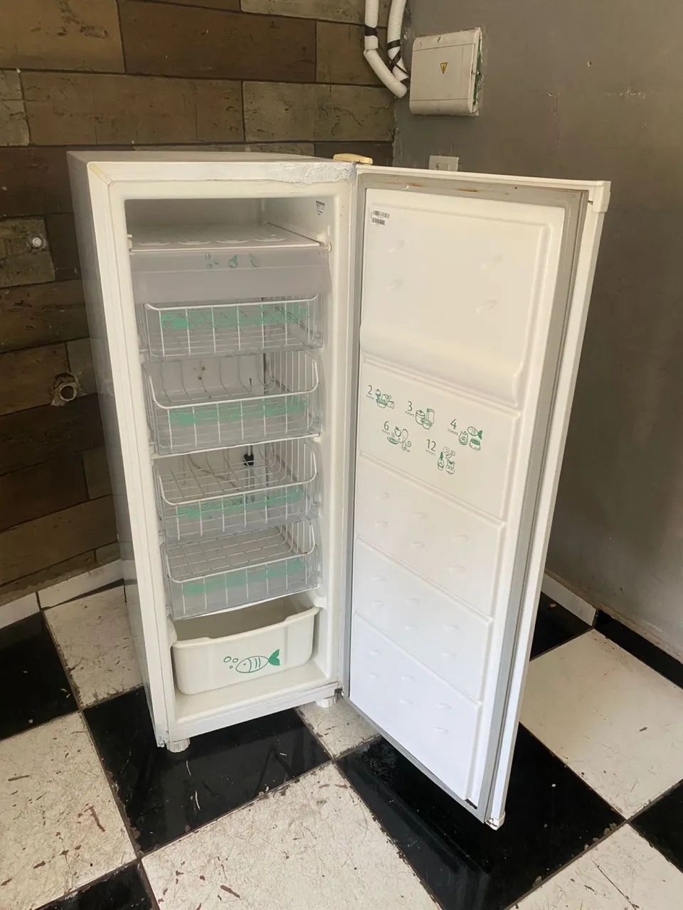Freezer vertical consul 110v entrega grátis  - Foto 5