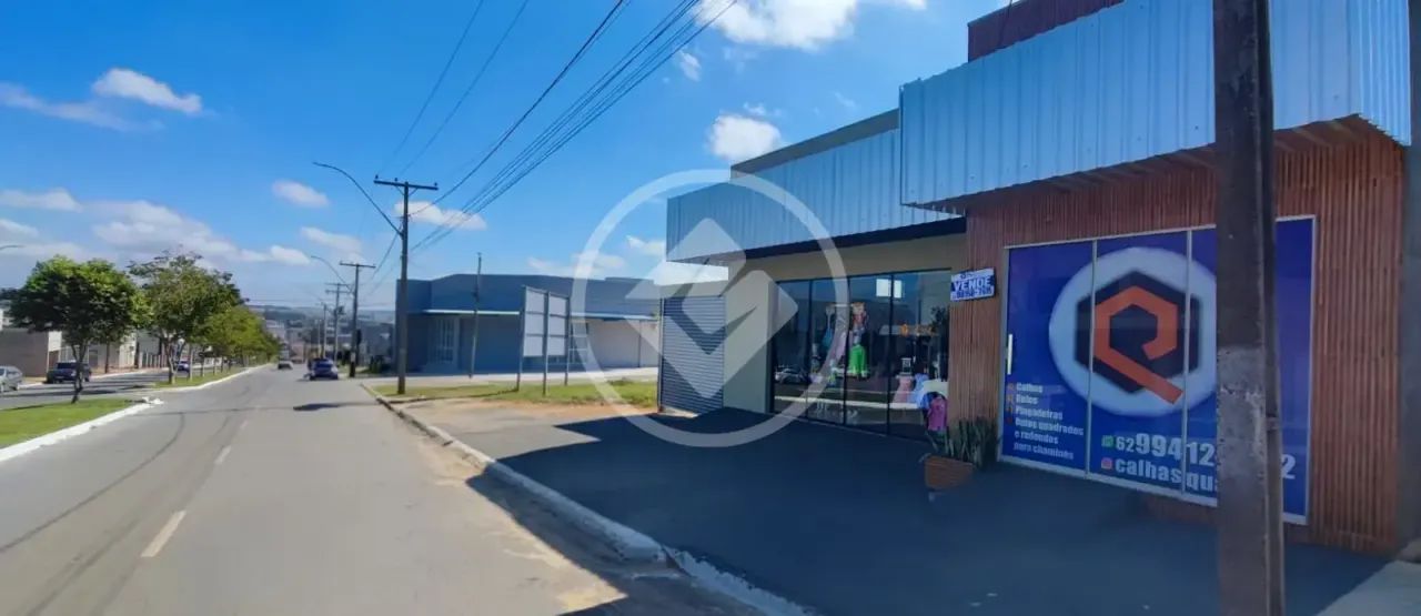 Hidrolândia - 2 Salas Comerciais e uma Casa próxima ao Vapt Vupt codigo: 332393