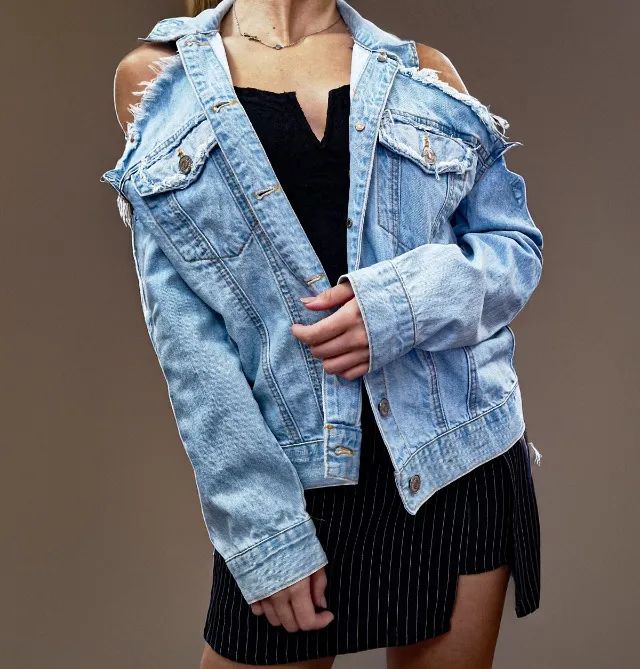 Jaqueta Jeans Forever 21 Destroyed - Tamanho M (Impecável)