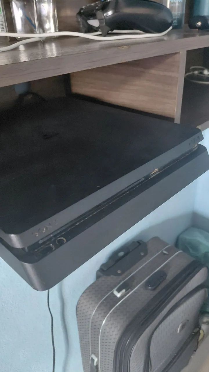 VENDO PS4 SLIM