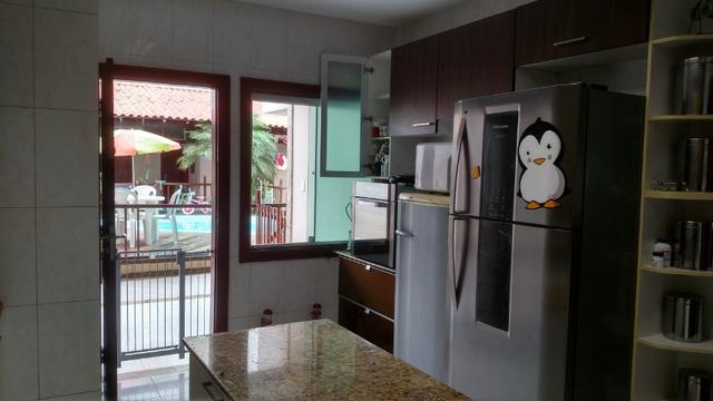 Excelente Cs de Condomínio 443 M2 4 Qts 02 suítes mobiliada finíssimo acabamento !!! - Foto 9