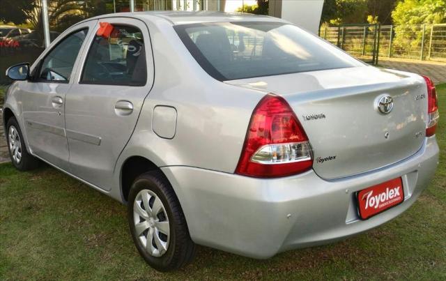 TOYOTA ETIOS 1.5 X SEDAN 16V FLEX 4P MANUAL - Foto 4