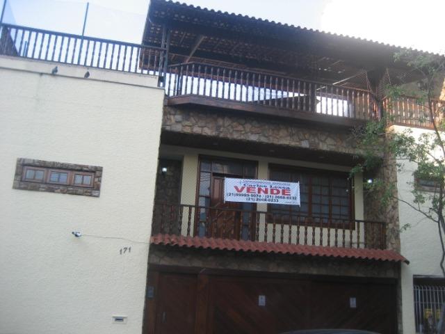 Casa com 03 Quartos próximo ao Fórum de Nilópolis, sua oportunidade para a casa própria