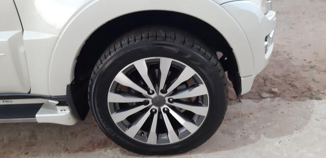 Pajero full hpe 7l aut. 2016 com apenas km 65.000 extra! - Foto 9