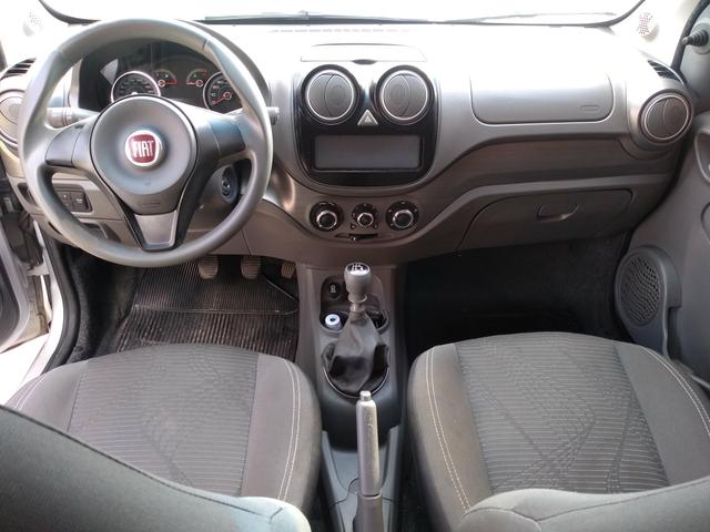 Palio attractive. 1.0 2015 completo super conservado - Foto 2