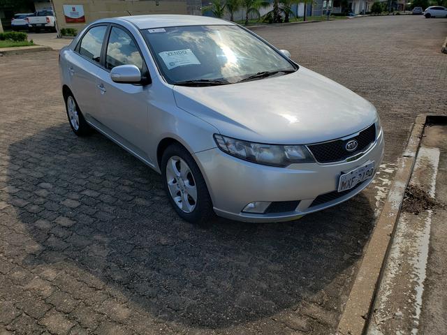 Vendo Kia Cerato 1.6 Automatico