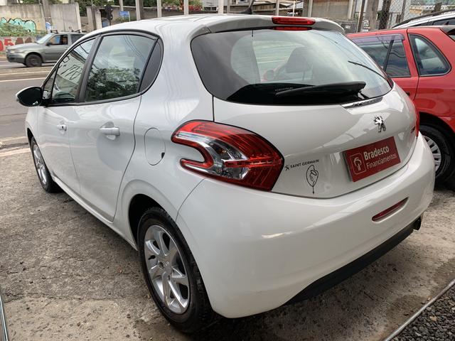 Peugeot 208 2014 completo financio!! - Foto 5
